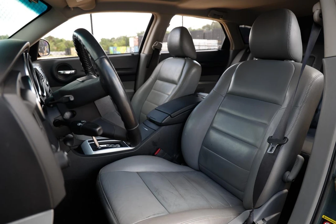 2006 Dodge Magnum 2nd Gen Wagon - Image 8 of 31