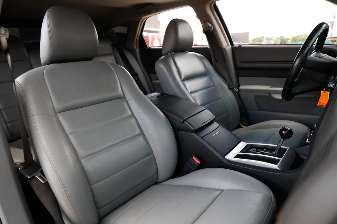 2006 Dodge Magnum 2nd Gen Wagon - Image 20 of 31