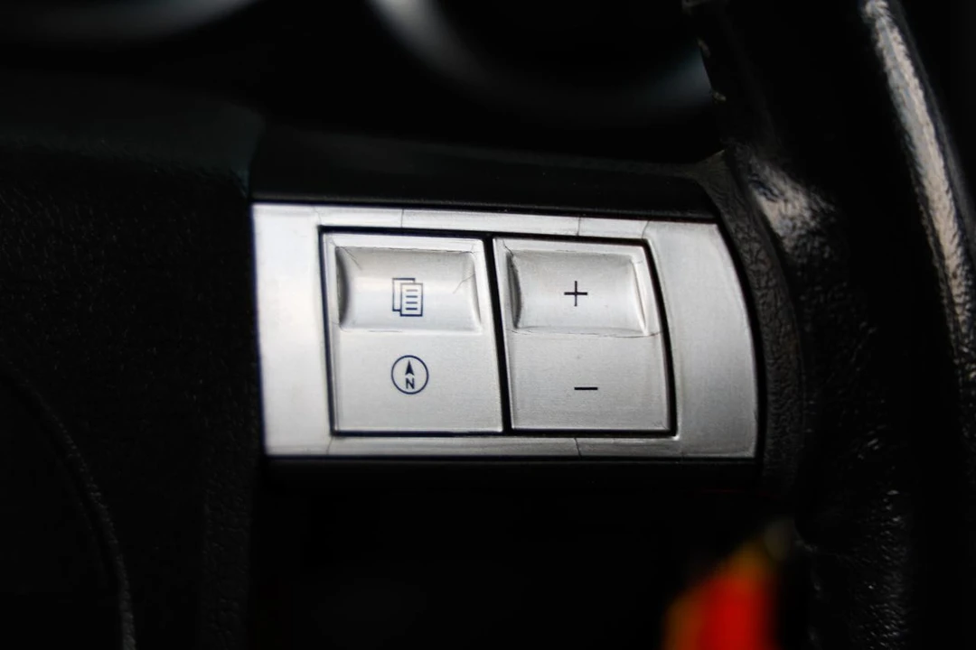 2006 Dodge Magnum 2nd Gen Wagon - Image 28 of 31