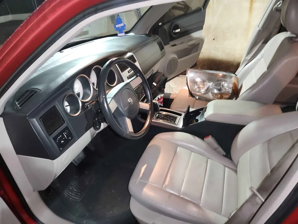 2006 Dodge Magnum 2nd Gen Wagon - Image 5 of 5