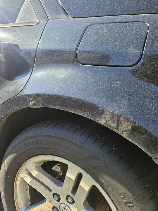 2006 Dodge Magnum 2nd Gen Wagon - Image 8 of 11