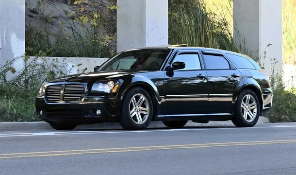 2006 Dodge Magnum R/T Sport Wagon 4D