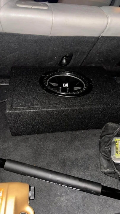 2006 Dodge Magnum 2nd Gen Wagon - Image 10 of 12