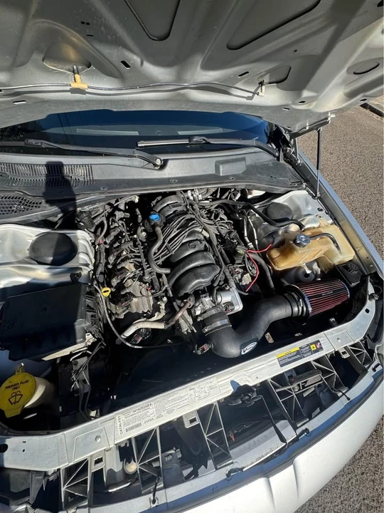 2006 Dodge Magnum 2nd Gen Wagon - Image 2 of 12