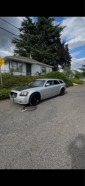 2006 Dodge Magnum 2nd Gen Wagon - Image 3 of 12