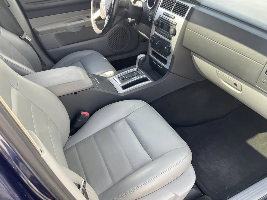 2006 Dodge Magnum 2nd Gen Wagon - Image 7 of 11