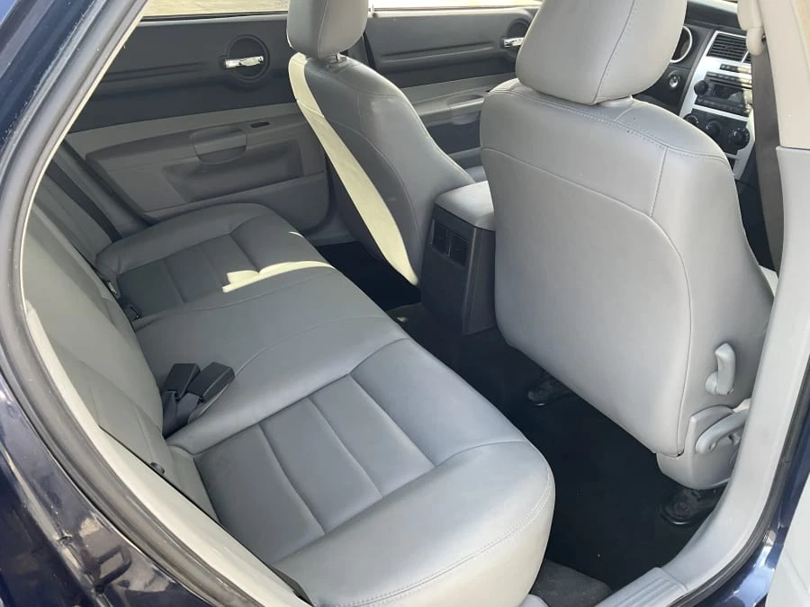2006 Dodge Magnum 2nd Gen Wagon - Image 6 of 11