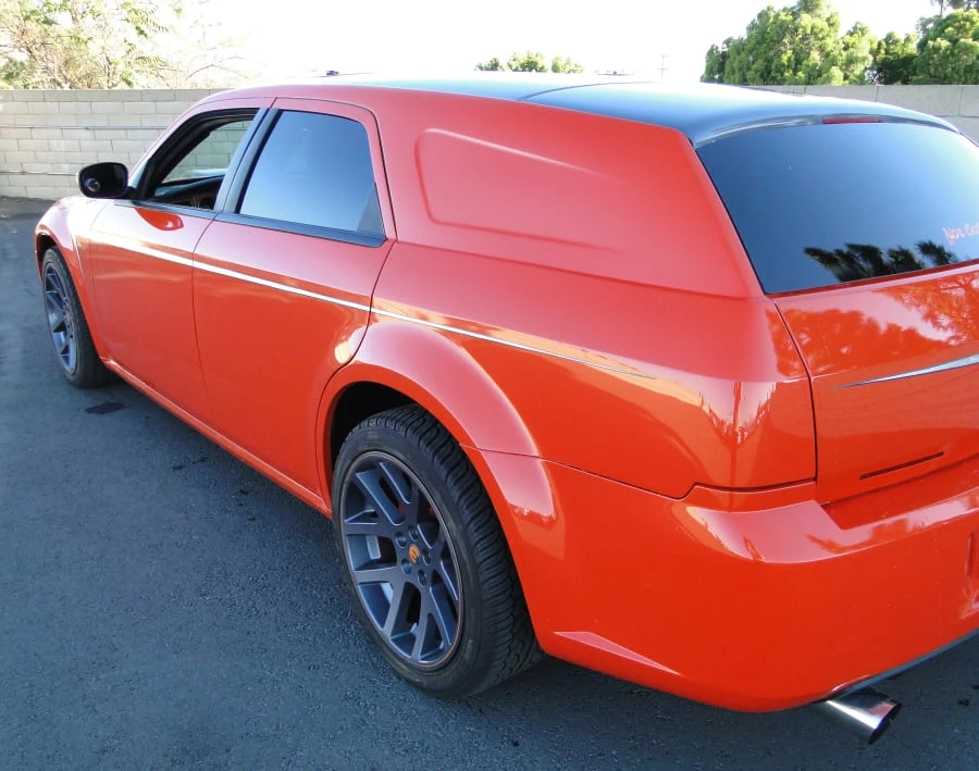 2006 Dodge Magnum 2nd Gen Wagon - Image 2 of 6