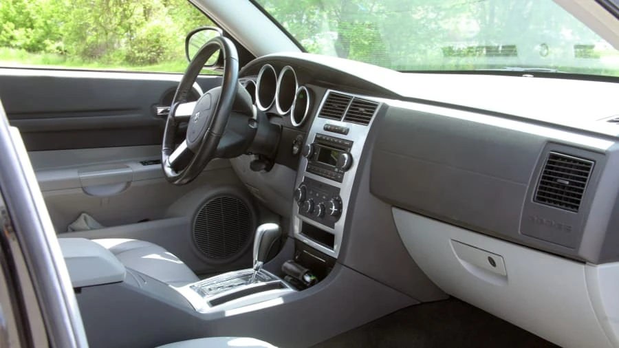 2006 Dodge Magnum 2nd Gen Wagon - Image 5 of 10