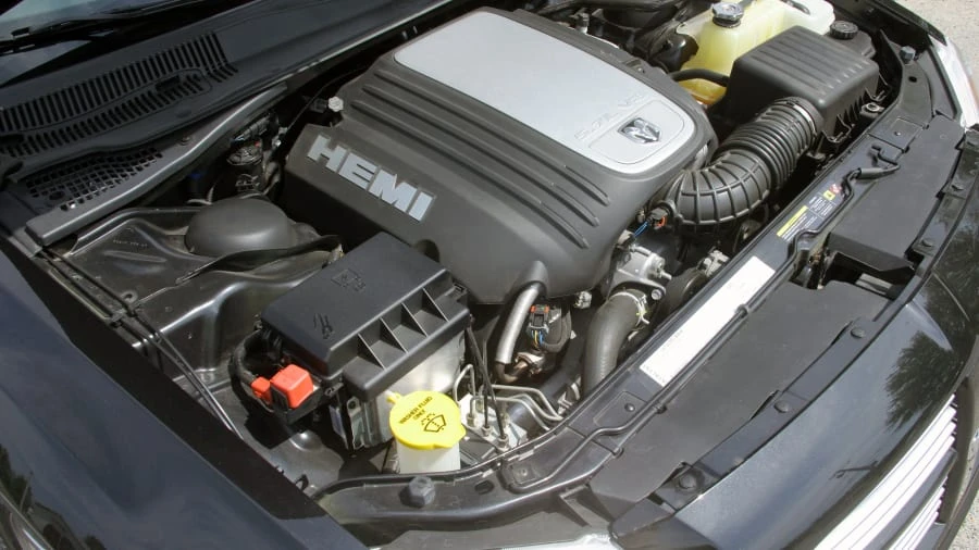 2006 Dodge Magnum 2nd Gen Wagon - Image 7 of 10