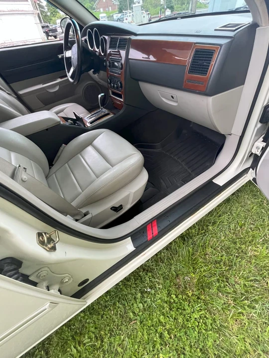2006 Dodge Magnum 2nd Gen Wagon - Image 21 of 27