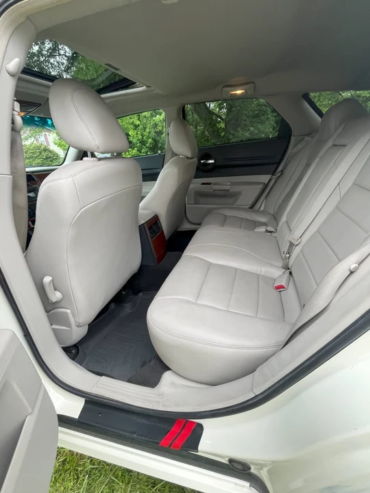 2006 Dodge Magnum 2nd Gen Wagon - Image 13 of 27