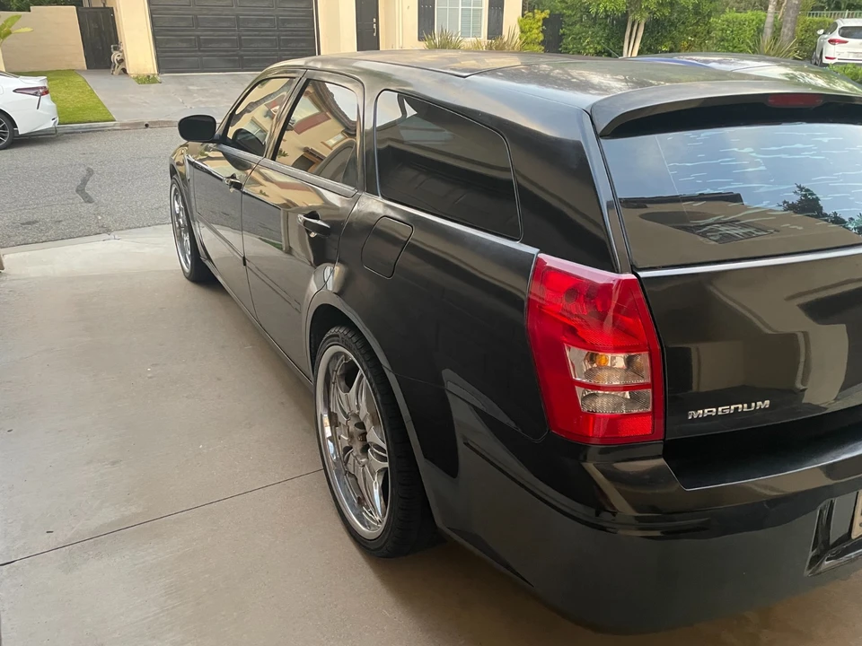 2006 Dodge Magnum 2nd Gen Wagon - Image 11 of 11