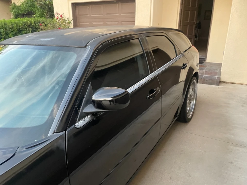 2006 Dodge Magnum 2nd Gen Wagon - Image 8 of 11