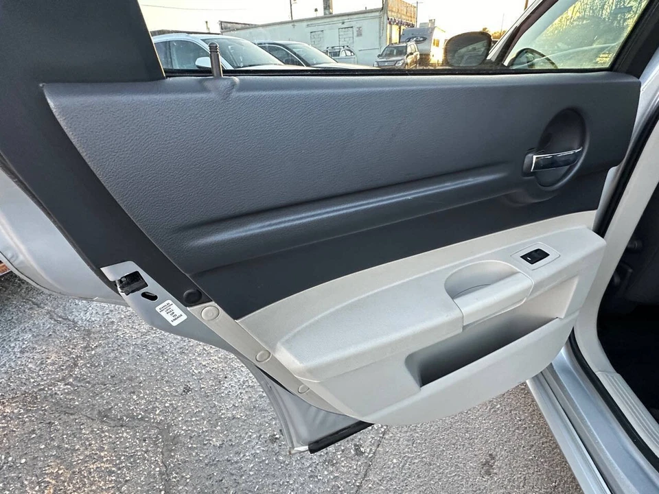 2006 Dodge Magnum 2nd Gen Wagon - Image 10 of 18