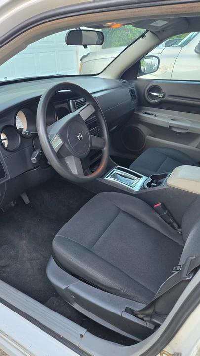 2006 Dodge Magnum 2nd Gen Wagon - Image 5 of 14