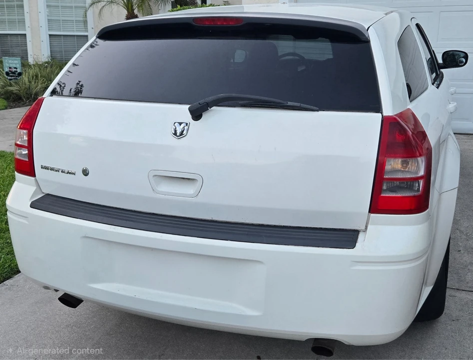 2006 Dodge Magnum 2nd Gen Wagon - Image 2 of 14