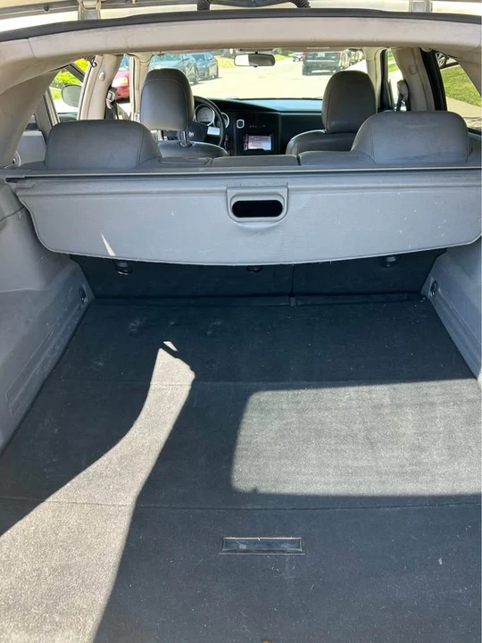 2006 Dodge Magnum 2nd Gen Wagon - Image 10 of 13