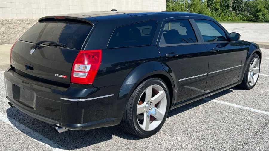 2006 Dodge Magnum SRT8 2nd Gen - Image 3 of 10