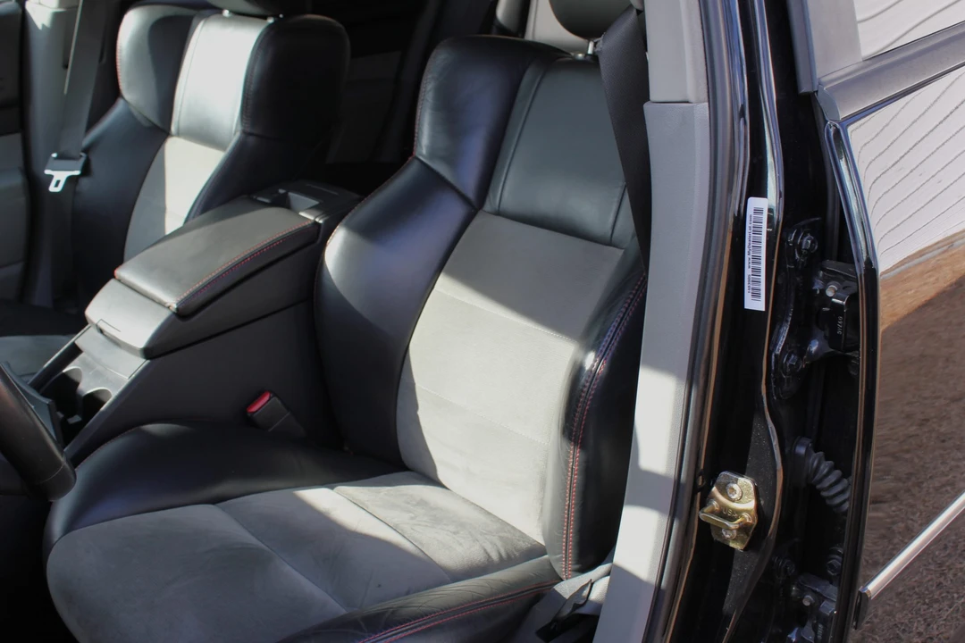 2006 Dodge Magnum SRT8 2nd Gen - Image 29 of 31