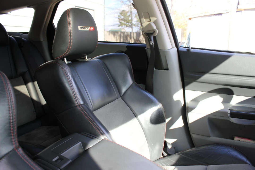 2006 Dodge Magnum SRT8 2nd Gen - Image 23 of 31
