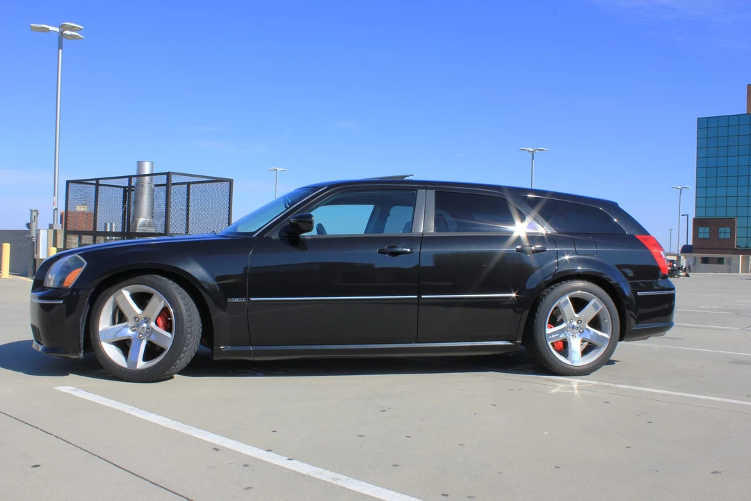 2006 Dodge Magnum SRT8 2nd Gen - Image 4 of 31