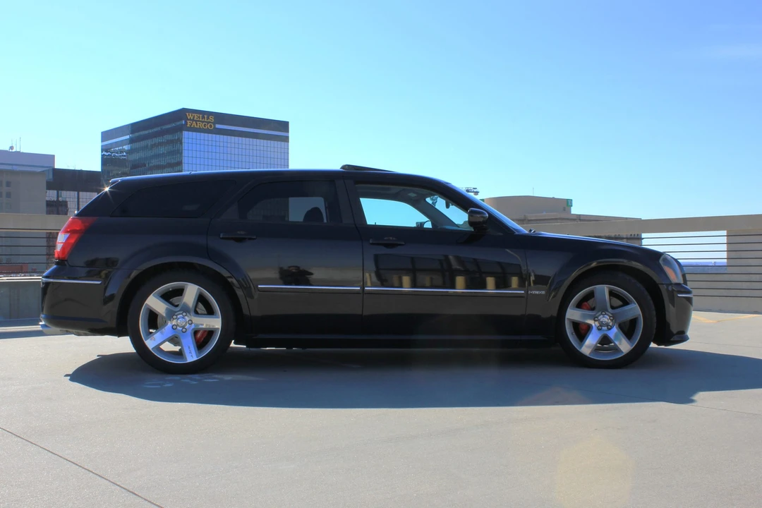 2006 Dodge Magnum SRT8 2nd Gen - Image 8 of 31