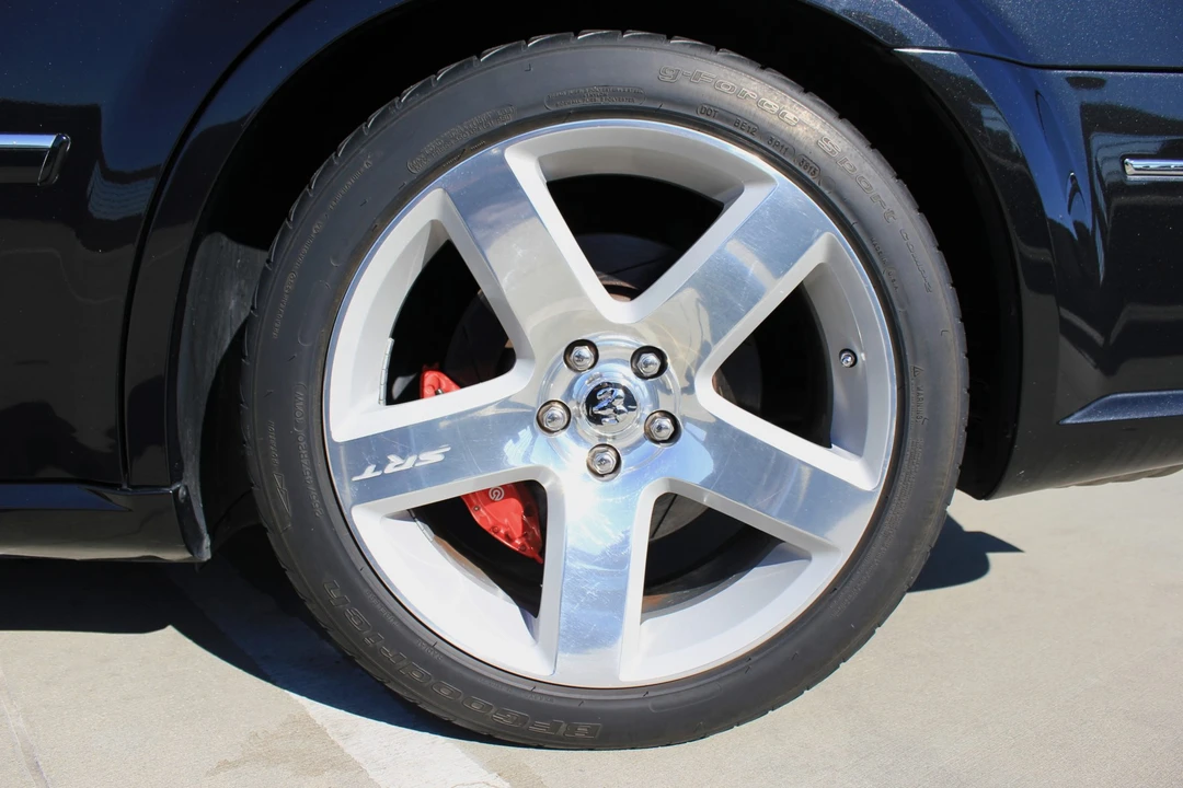 2006 Dodge Magnum SRT8 2nd Gen - Image 17 of 31
