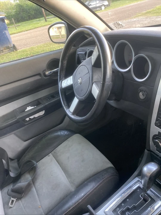 2006 Dodge Magnum SRT8 2nd Gen - Image 5 of 11