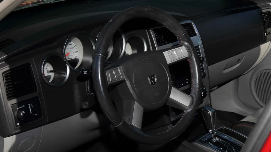 2006 Dodge Magnum SRT8 2nd Gen - Image 20 of 30