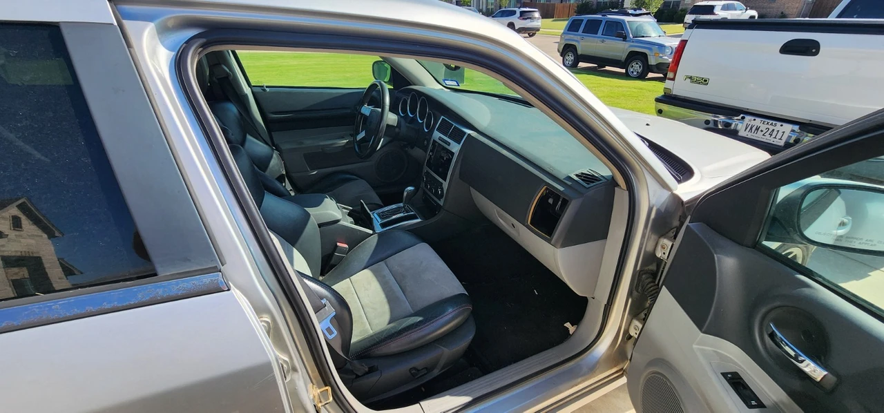 2006 Dodge Magnum SRT8 2nd Gen - Image 8 of 19