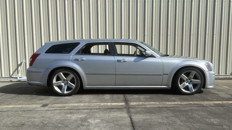 2006 Dodge Magnum SRT8 2nd Gen - Image 11 of 11