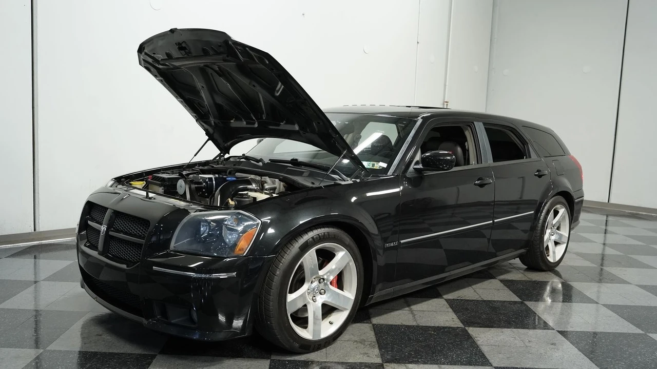 2006 Dodge Magnum SRT8 2nd Gen - Image 26 of 31