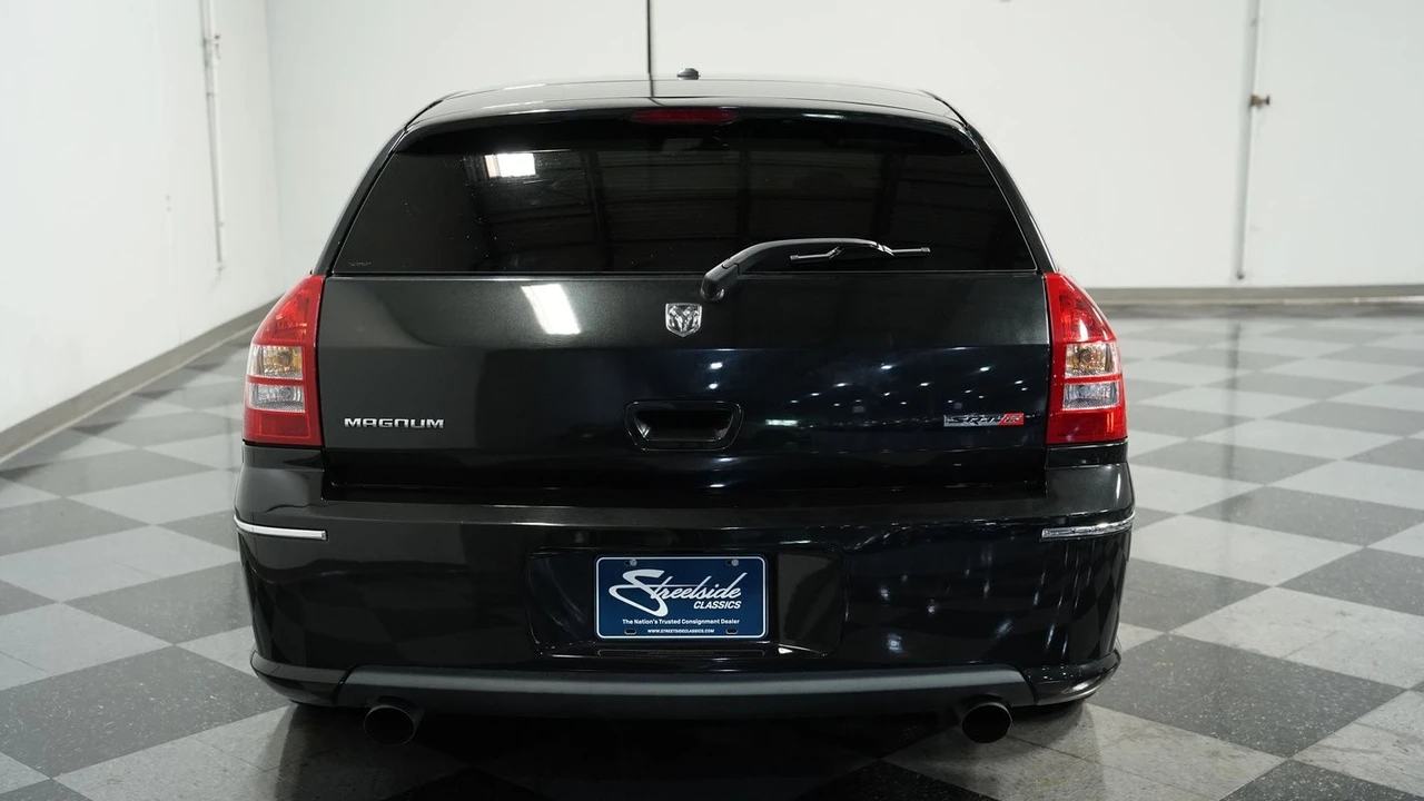 2006 Dodge Magnum SRT8 2nd Gen - Image 9 of 12