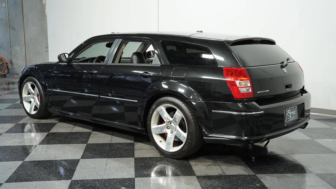 2006 Dodge Magnum SRT8 2nd Gen - Image 7 of 12