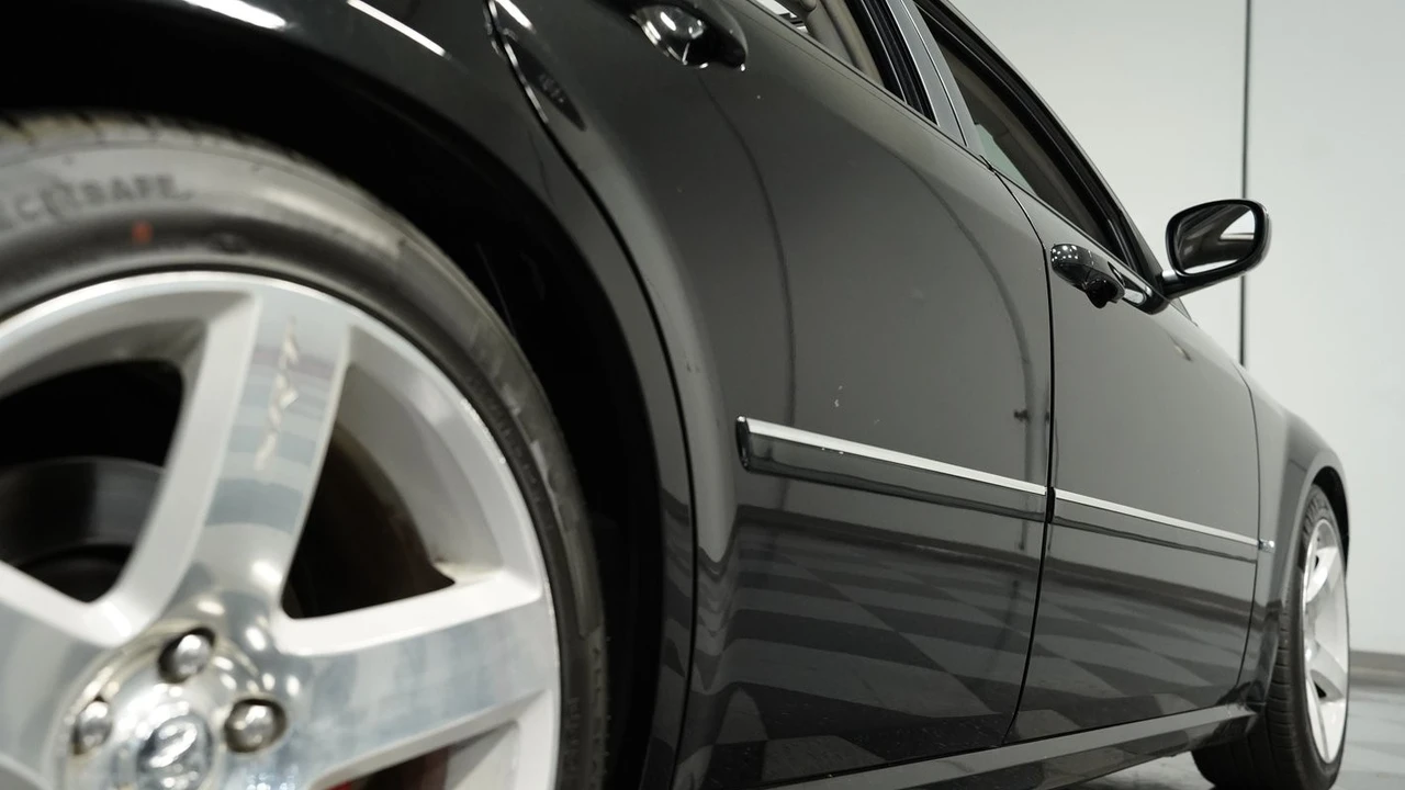 2006 Dodge Magnum SRT8 2nd Gen - Image 23 of 31