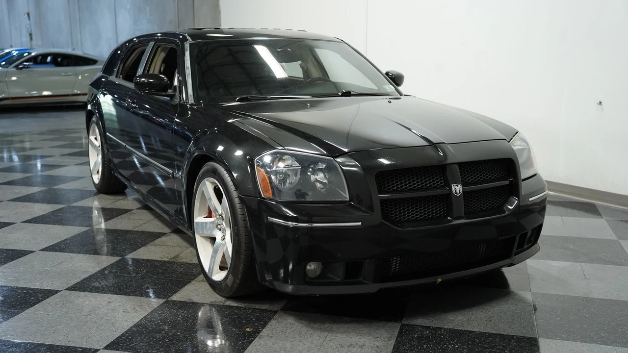 2006 Dodge Magnum SRT8 2nd Gen - Image 15 of 31