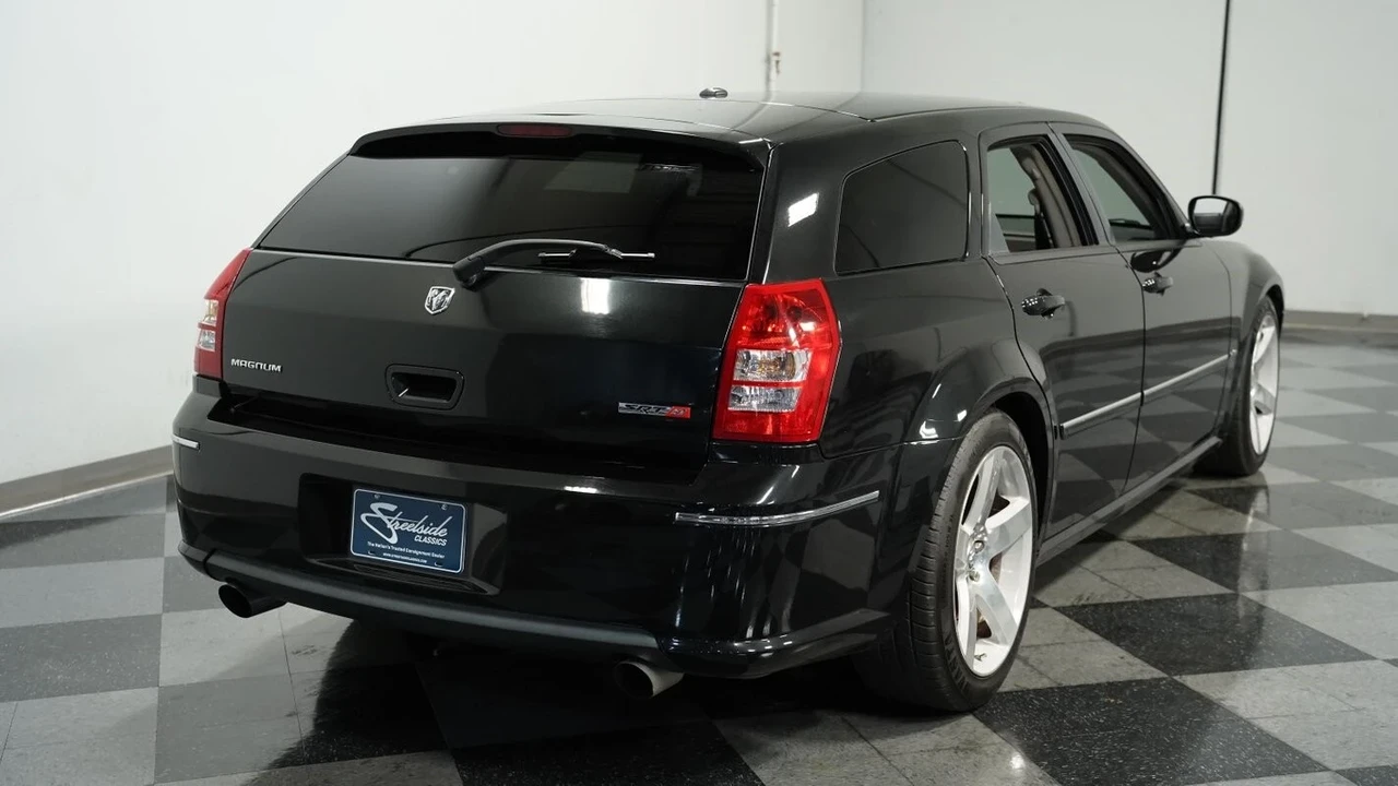 2006 Dodge Magnum SRT8 2nd Gen - Image 11 of 21