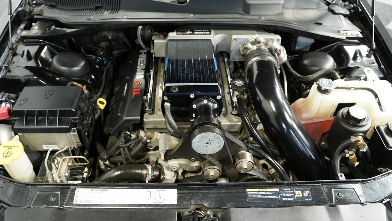 2006 Dodge Magnum SRT8 2nd Gen - Image 3 of 12