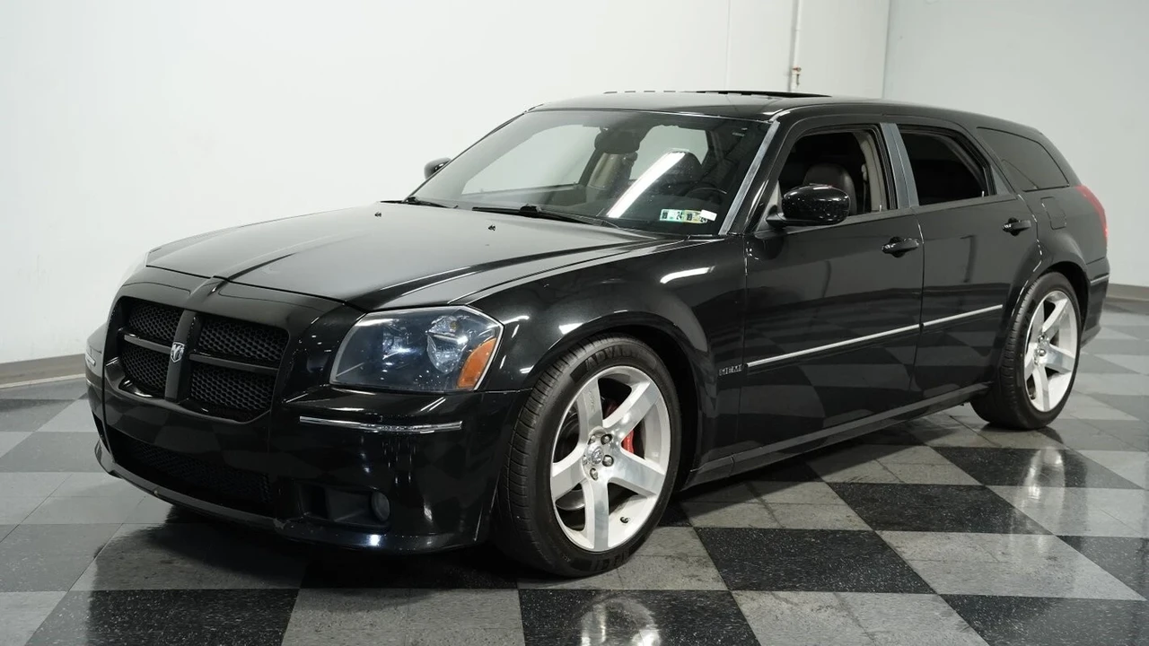 2006 Dodge Magnum SRT8 2nd Gen - Image 6 of 21
