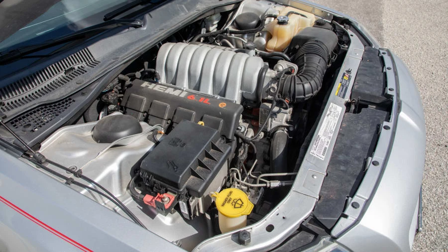 2006 Dodge Magnum SRT8 2nd Gen - Image 7 of 12