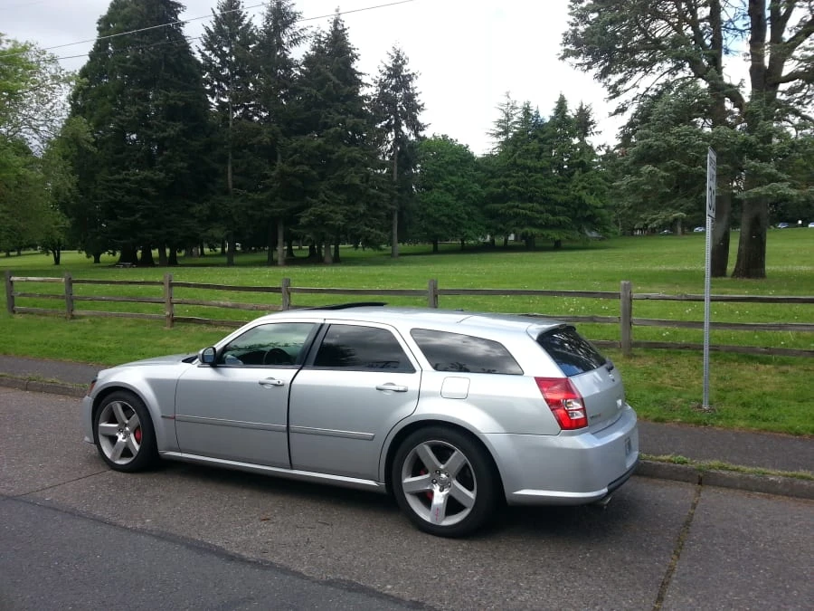2006 Dodge Magnum SRT8 2nd Gen - Image 2 of 7