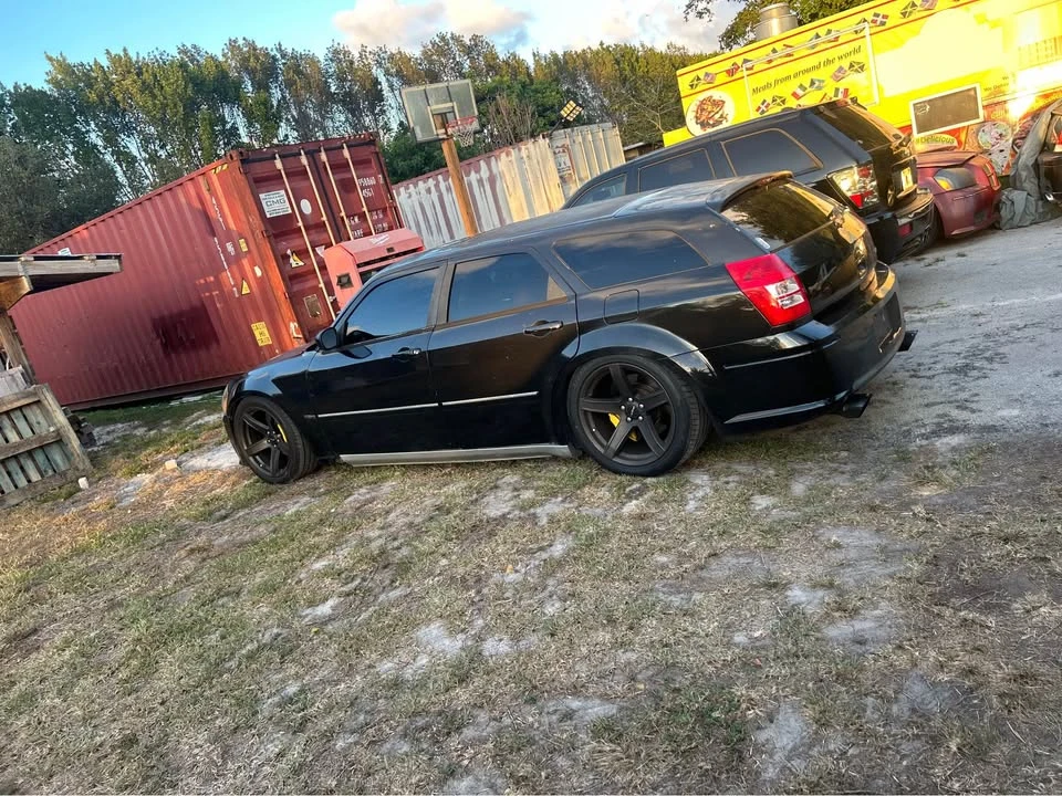 2006 Dodge Magnum SRT8 2nd Gen - Image 3 of 5
