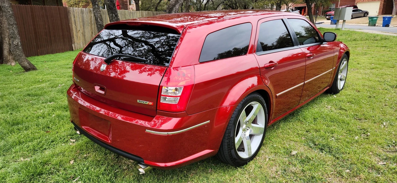 2006 Dodge Magnum SRT8 2nd Gen - Image 10 of 31