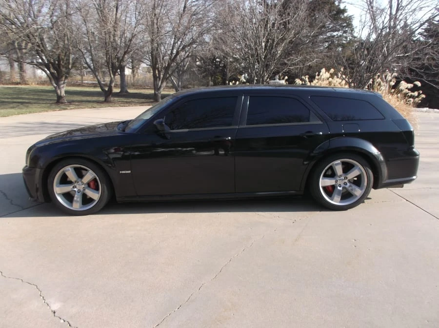 2006 Dodge Magnum SRT8 2nd Gen - Image 2 of 7