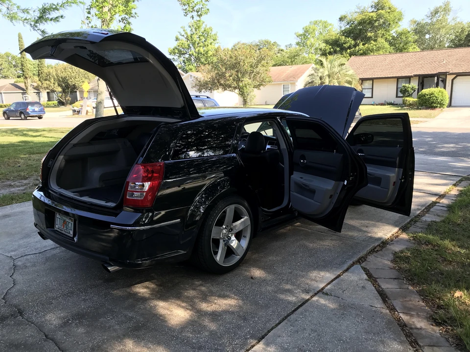 2006 Dodge Magnum SRT8 2nd Gen - Image 19 of 31