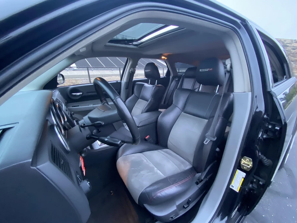 2006 Dodge Magnum SRT8 2nd Gen - Image 29 of 31