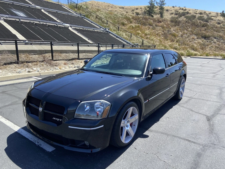 2006 Dodge Magnum SRT8 2nd Gen - Image 2 of 31