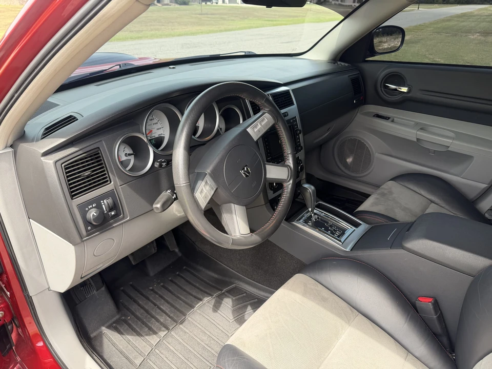 2006 Dodge Magnum SRT8 2nd Gen - Image 8 of 15