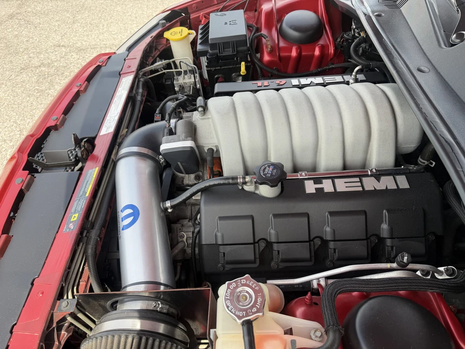 2006 Dodge Magnum SRT8 2nd Gen - Image 13 of 15